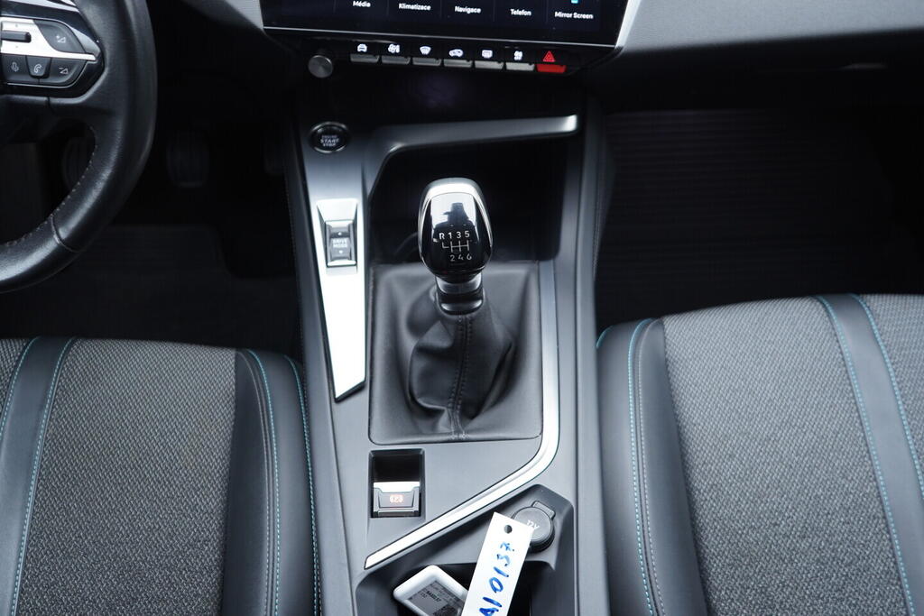 OV190V10722_33.webp_308 ALLURE PACK 1.5  96 kW manuál