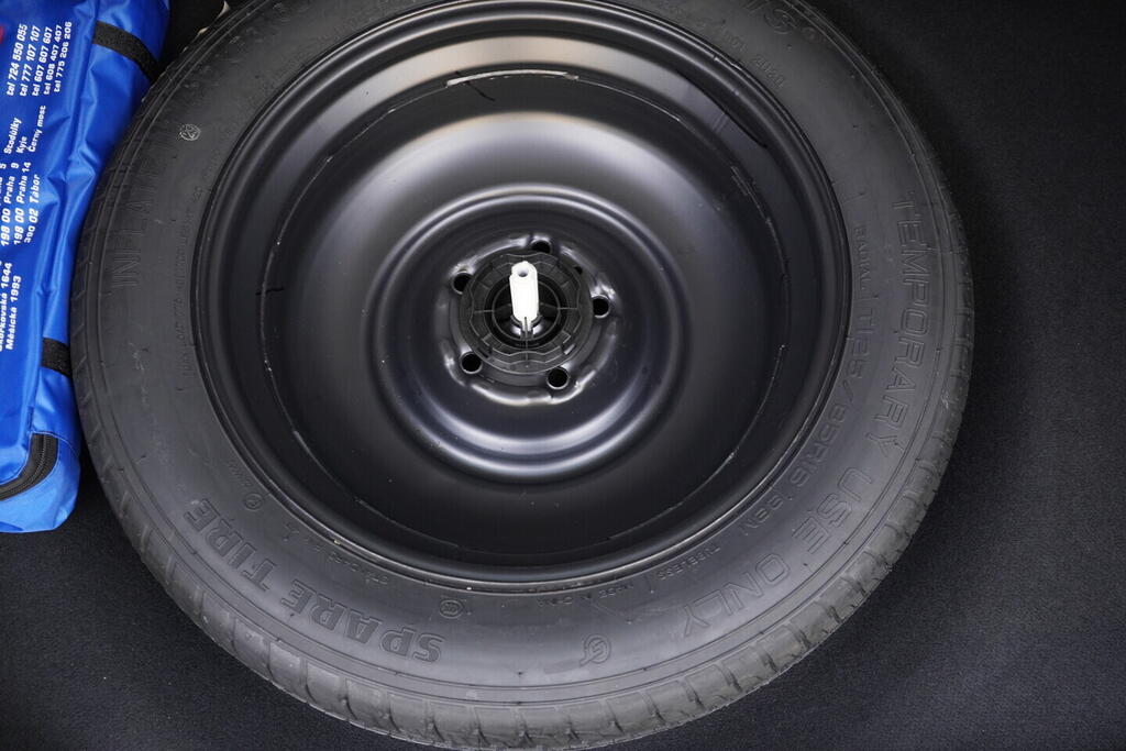 OV190V10722_39.webp_308 ALLURE PACK 1.5  96 kW manuál