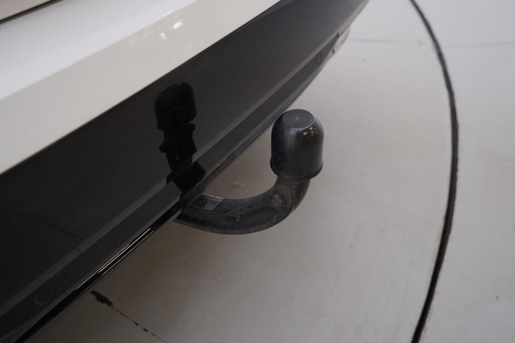 OV190V10722_42.webp_308 ALLURE PACK 1.5  96 kW manuál