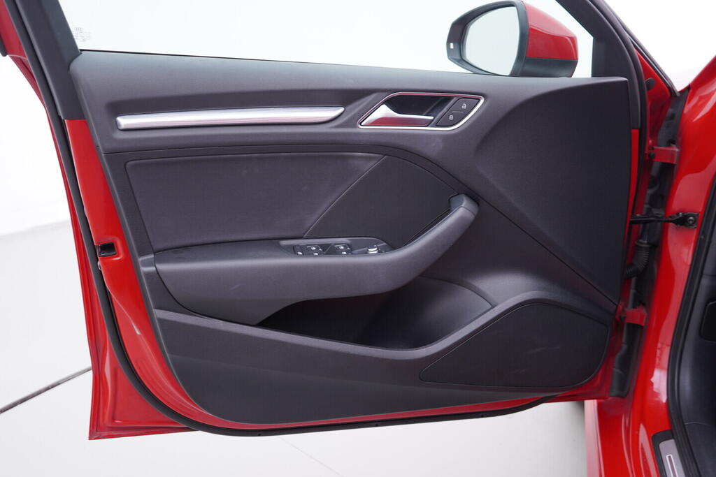 OV190V10724_19.webp_A3 S-line 2.0 TDI 110 kW automat