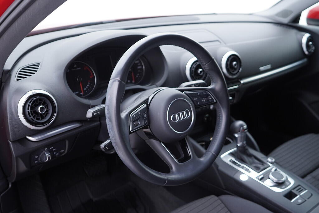 OV190V10724_21.webp_A3 S-line 2.0 TDI 110 kW automat