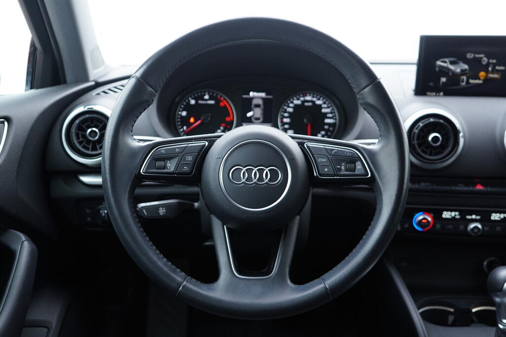 OV190V10724_27.webp_A3 S-line 2.0 TDI 110 kW automat