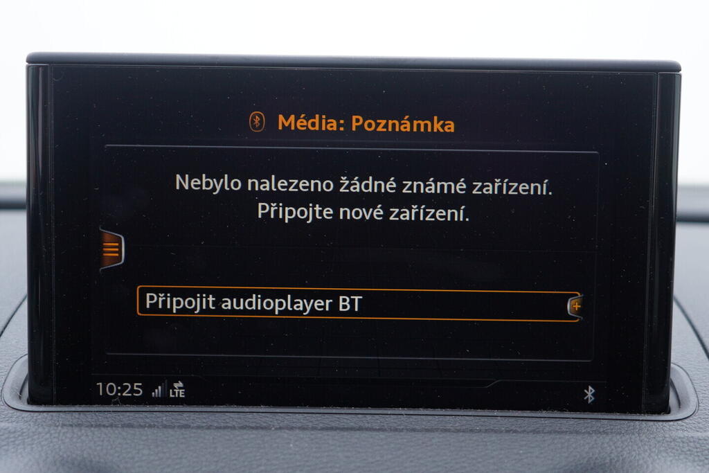 OV190V10724_29.webp_A3 S-line 2.0 TDI 110 kW automat