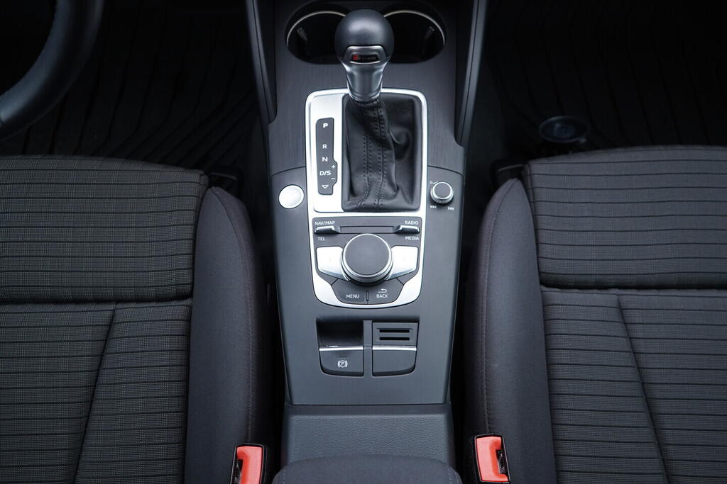 OV190V10724_32.webp_A3 S-line 2.0 TDI 110 kW automat