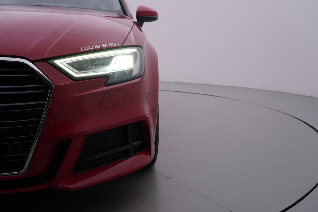 OV190V10724_40.webp_A3 S-line 2.0 TDI 110 kW automat