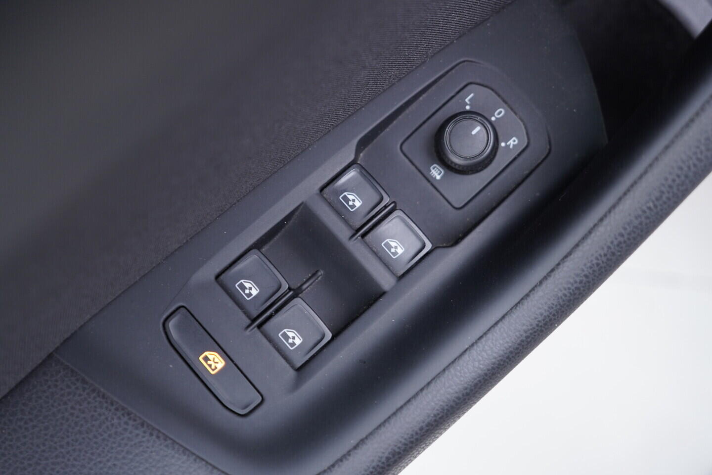 OV190V10728_20.webp_PASSAT Comfortline 2.0 TDI 110 kW automat