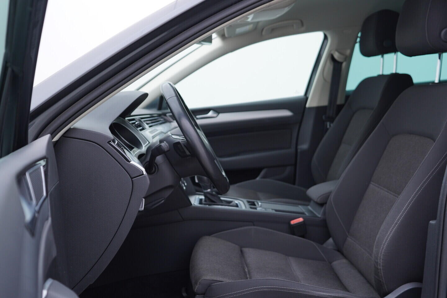 OV190V10728_24.webp_PASSAT Comfortline 2.0 TDI 110 kW automat