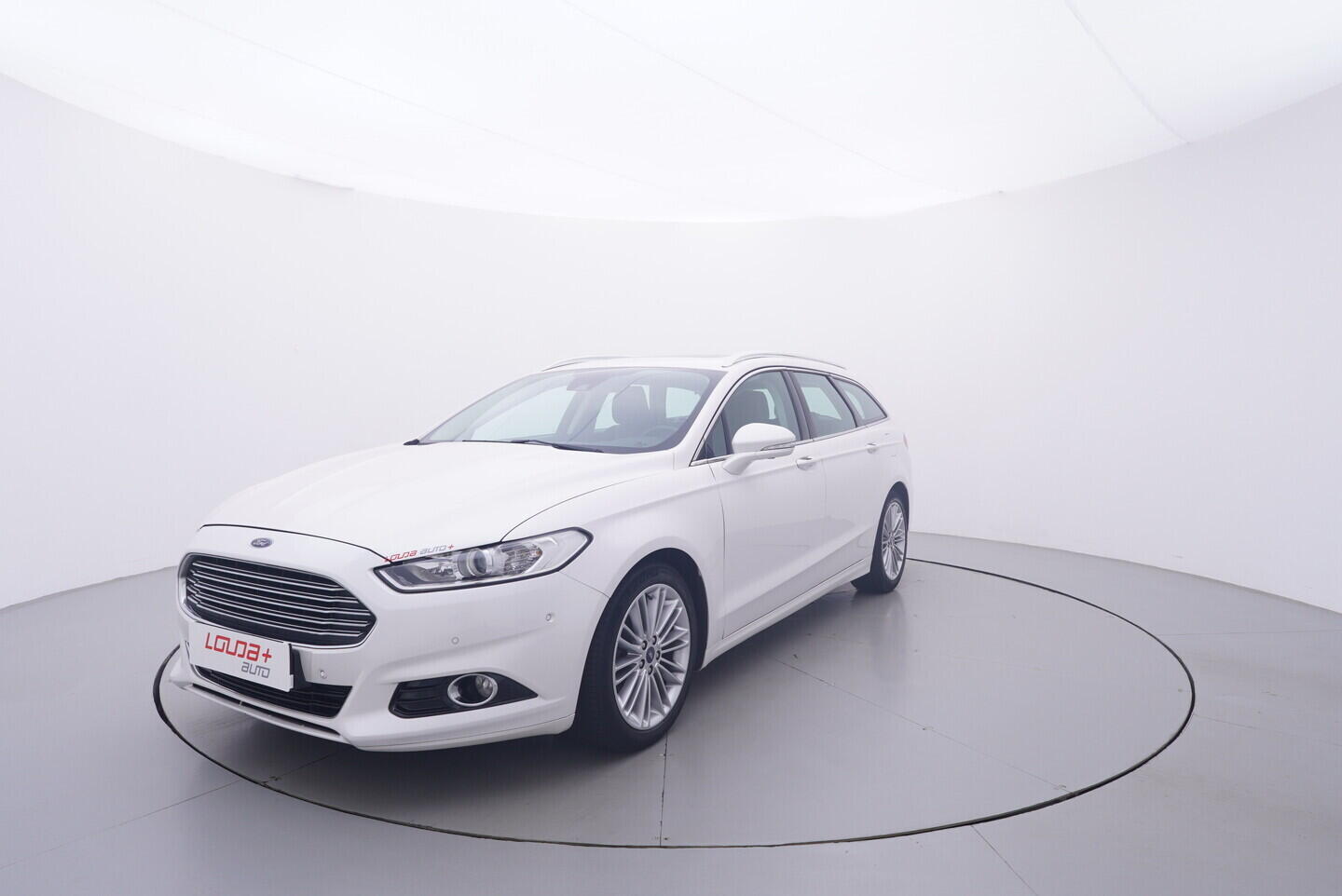 OV190V10729_10.webp_MONDEO Titanium 2.0  132 kW manuál
