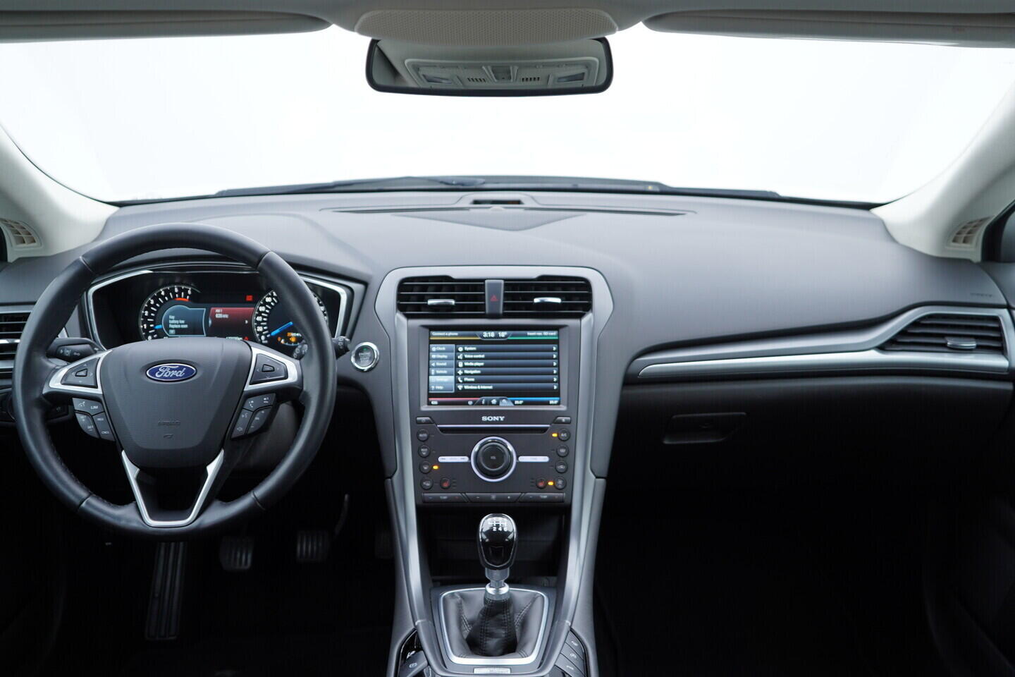OV190V10729_27.webp_MONDEO Titanium 2.0  132 kW manuál