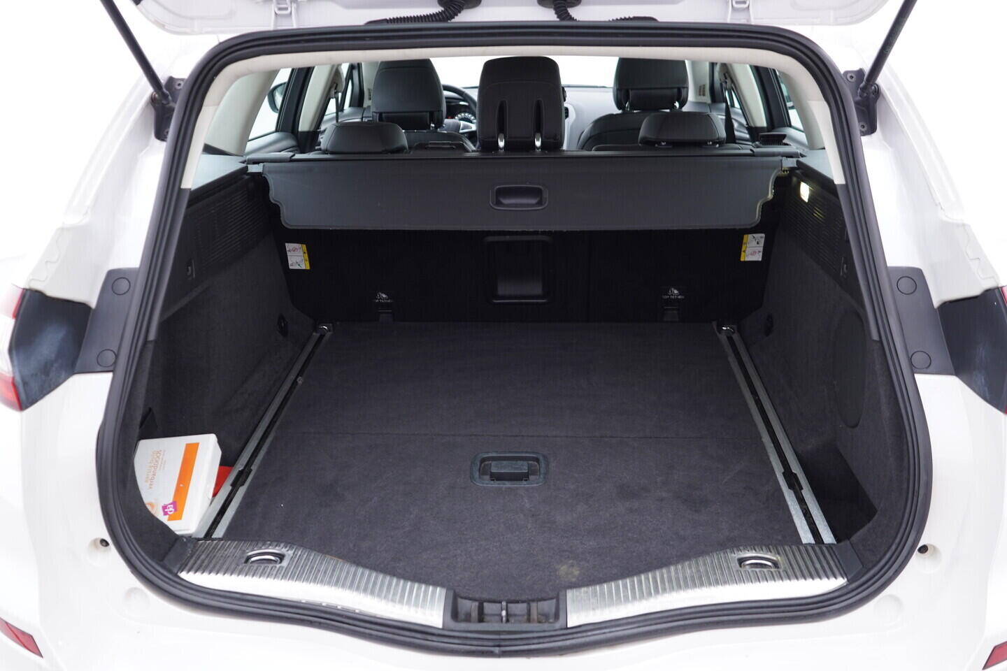 OV190V10729_38.webp_MONDEO Titanium 2.0  132 kW manuál