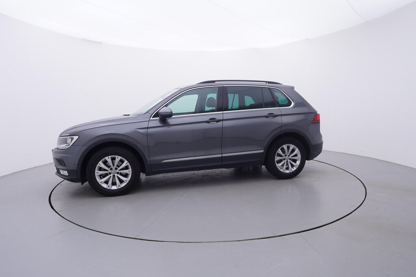 OV190V10730_11.webp_TIGUAN Comfortline 1.4 TSI 110 kW automat