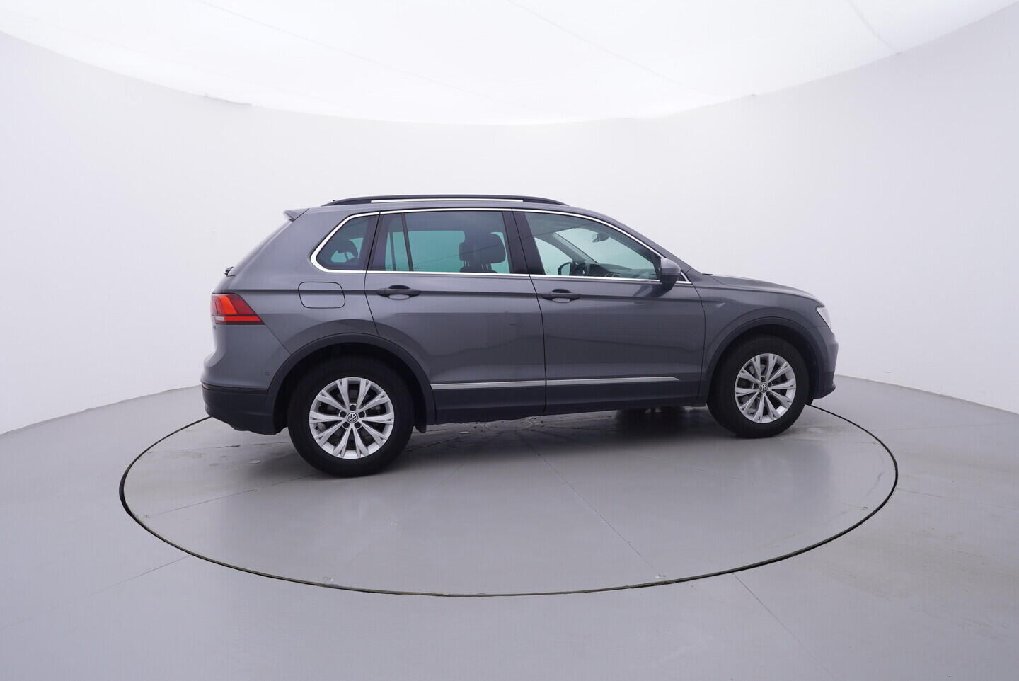 OV190V10730_15.webp_TIGUAN Comfortline 1.4 TSI 110 kW automat