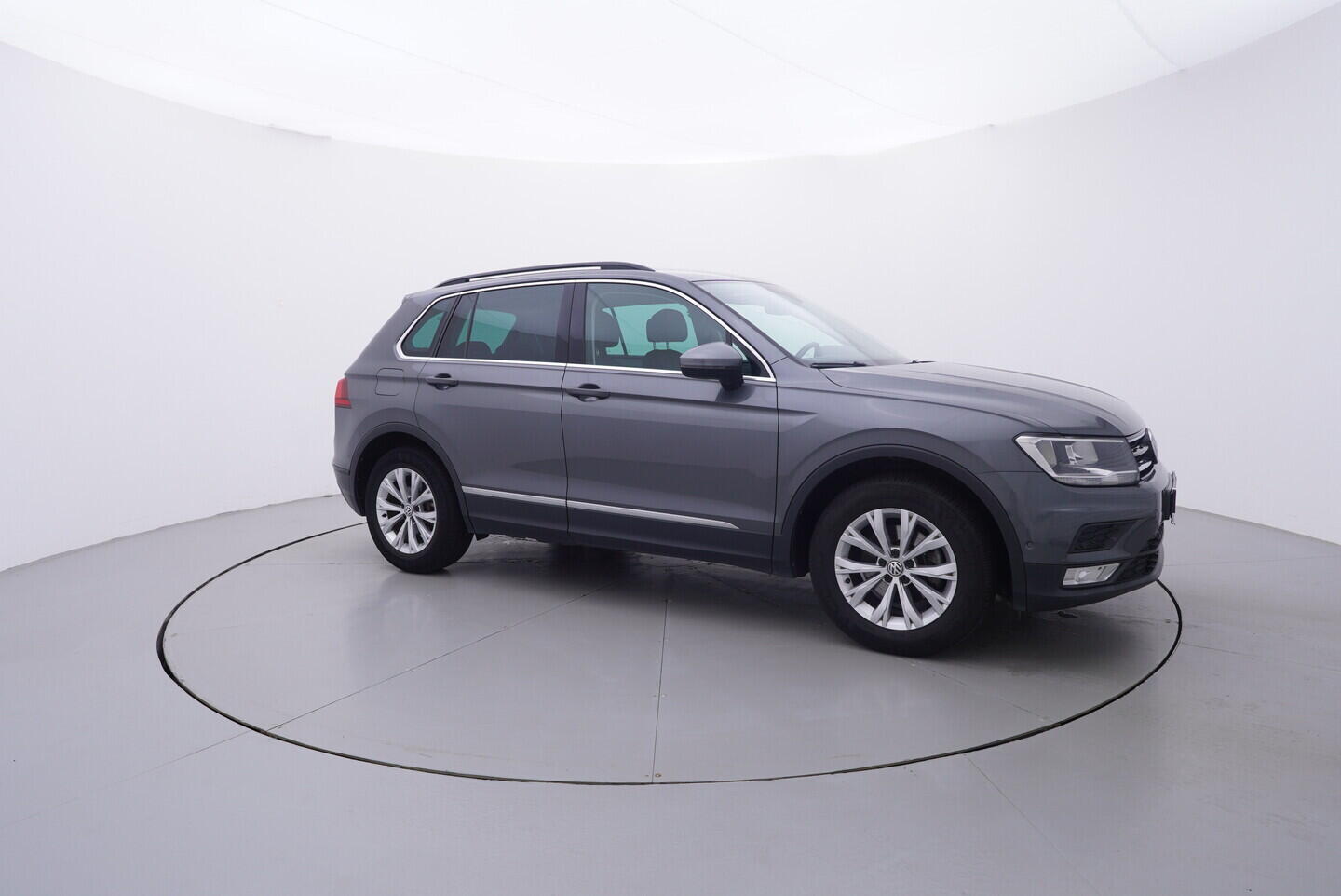 OV190V10730_16.webp_TIGUAN Comfortline 1.4 TSI 110 kW automat