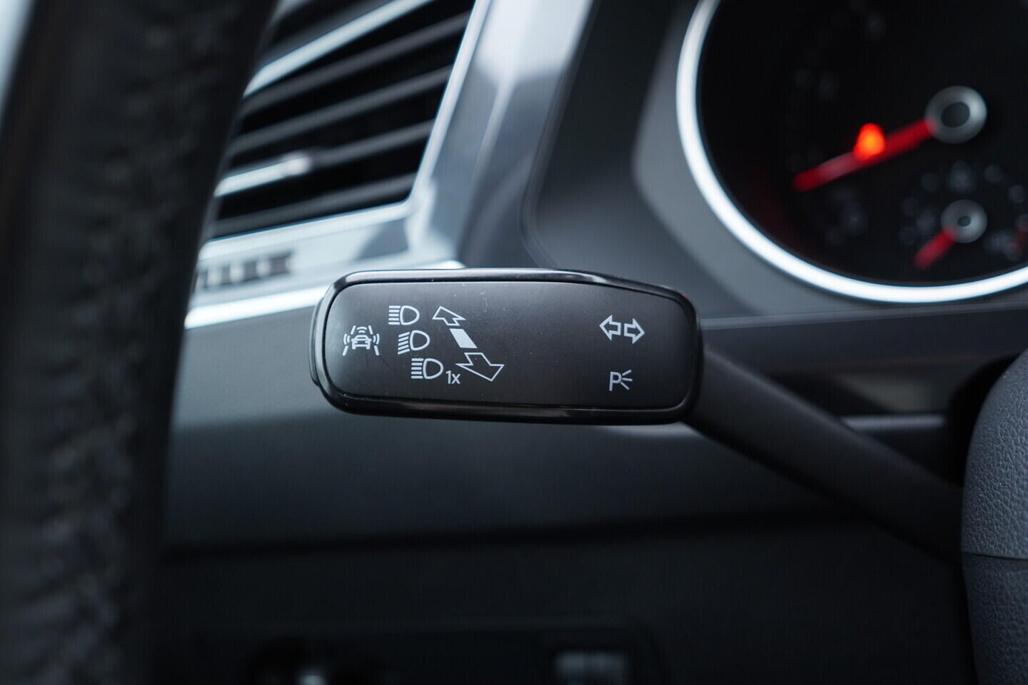 OV190V10730_28.webp_TIGUAN Comfortline 1.4 TSI 110 kW automat