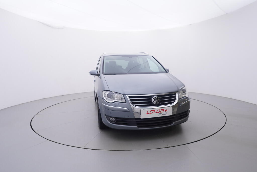 OV190V10731_17.webp_TOURAN  2.0 TDI 103 kW automat