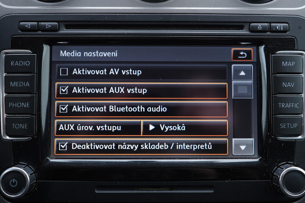 OV190V10731_29.webp_TOURAN  2.0 TDI 103 kW automat