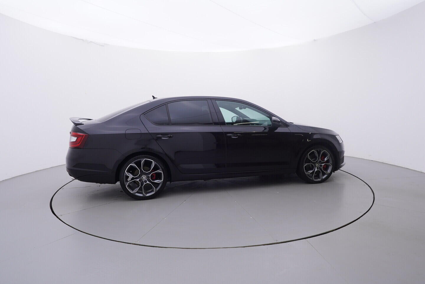 OV190V10733_15.webp_OCTAVIA  2.0 TSI 169 kW manuál