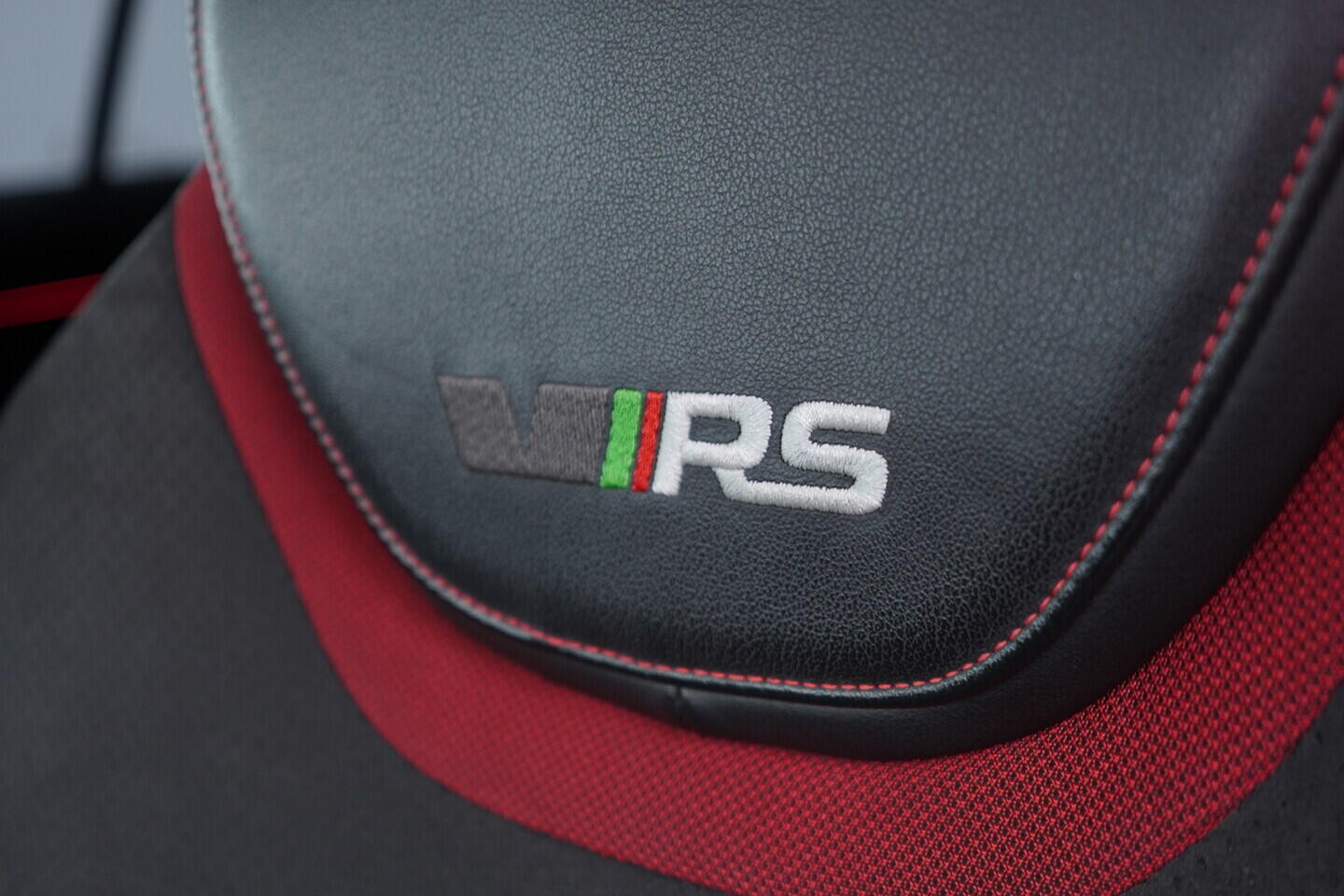 OV190V10733_25.webp_OCTAVIA  2.0 TSI 169 kW manuál