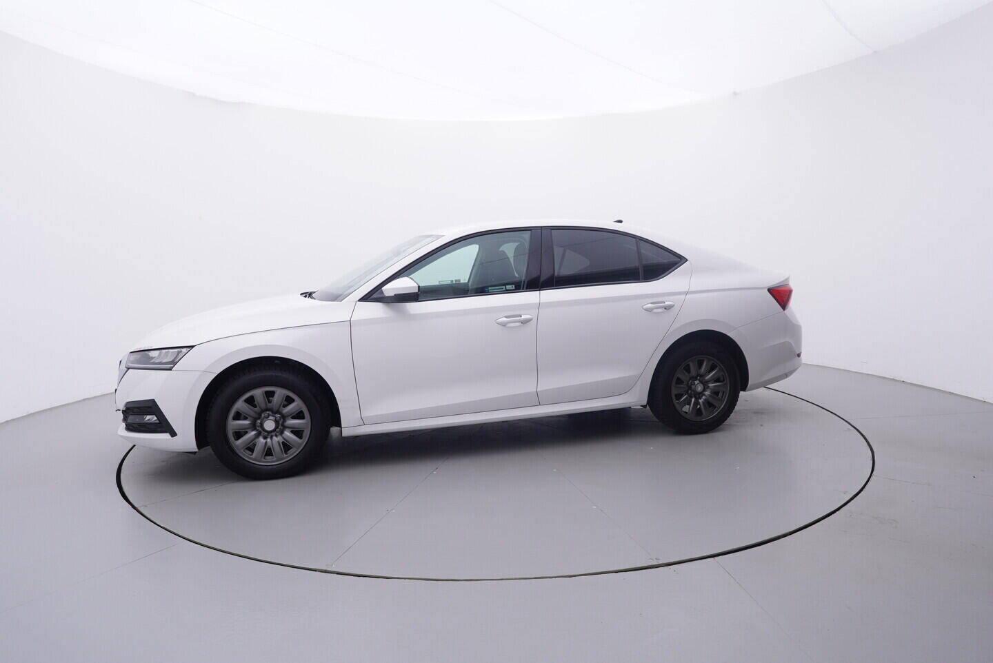 OV190V10741_11.webp_OCTAVIA Ambition 2.0 TDI 85 kW manuál, DPH