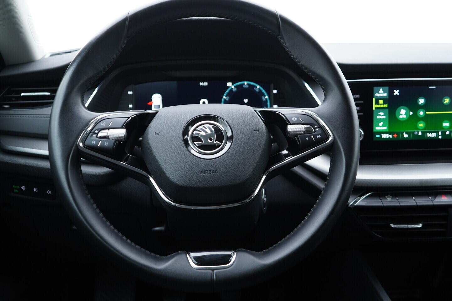 OV190V10741_28.webp_OCTAVIA Ambition 2.0 TDI 85 kW manuál, DPH