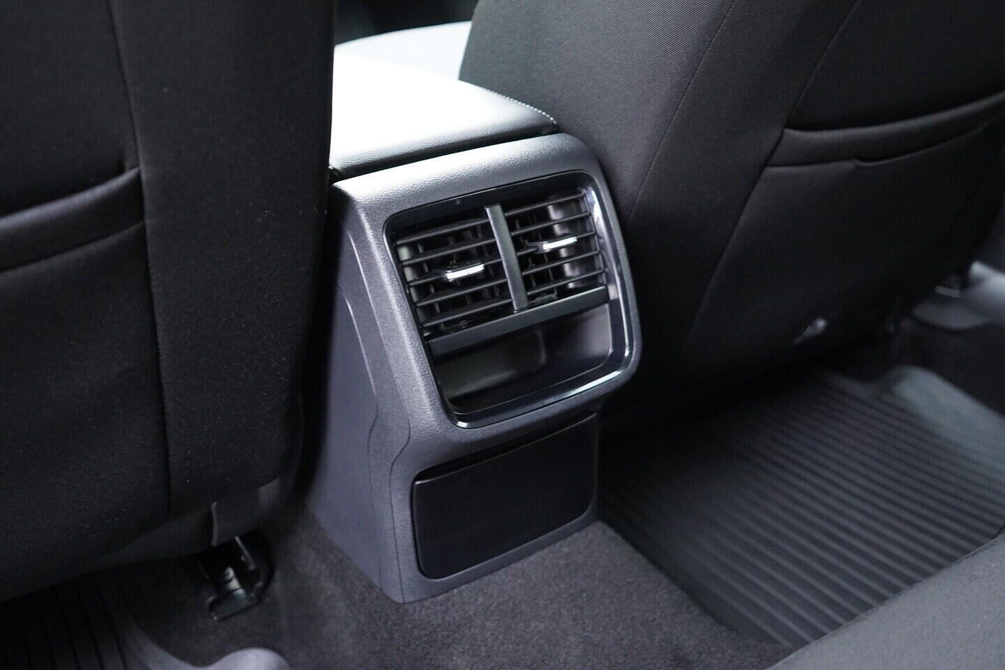 OV190V10741_36.webp_OCTAVIA Ambition 2.0 TDI 85 kW manuál, DPH