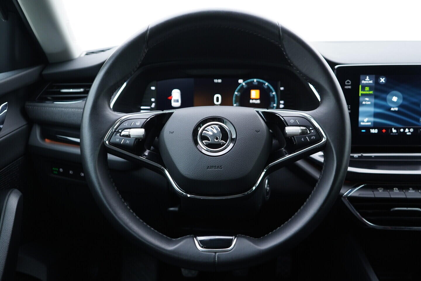 OV190V10743_28.webp_OCTAVIA Style 1.5 TSI 110 kW manuál, DPH