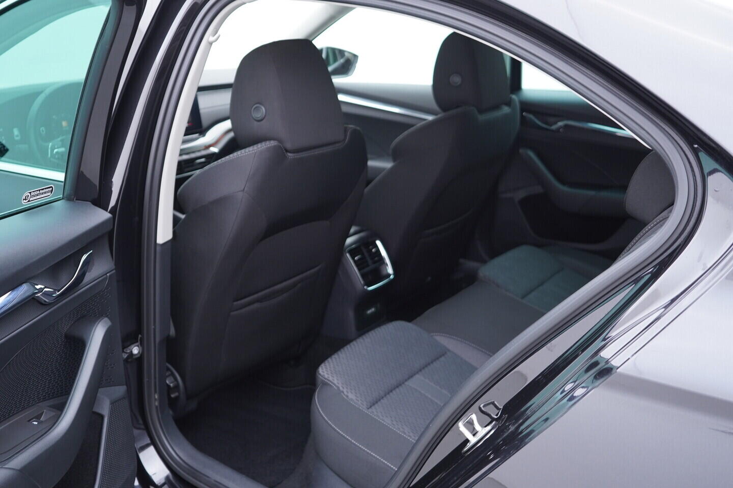 OV190V10743_34.webp_OCTAVIA Style 1.5 TSI 110 kW manuál, DPH