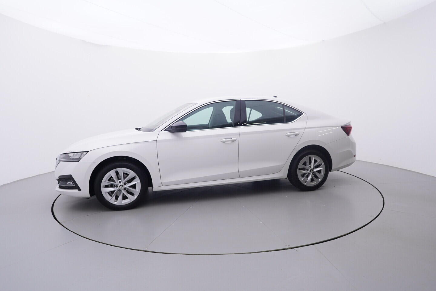 OV190V10744_11.webp_OCTAVIA Style 2.0 TDI 85 kW manuál, DPH