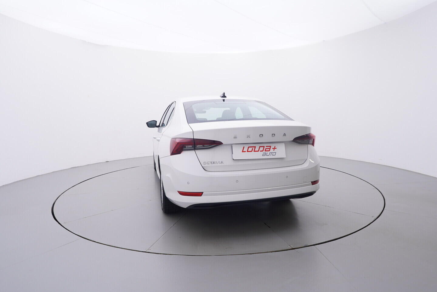 OV190V10744_13.webp_OCTAVIA Style 2.0 TDI 85 kW manuál, DPH