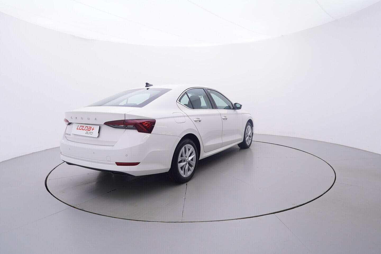 OV190V10744_14.webp_OCTAVIA Style 2.0 TDI 85 kW manuál, DPH