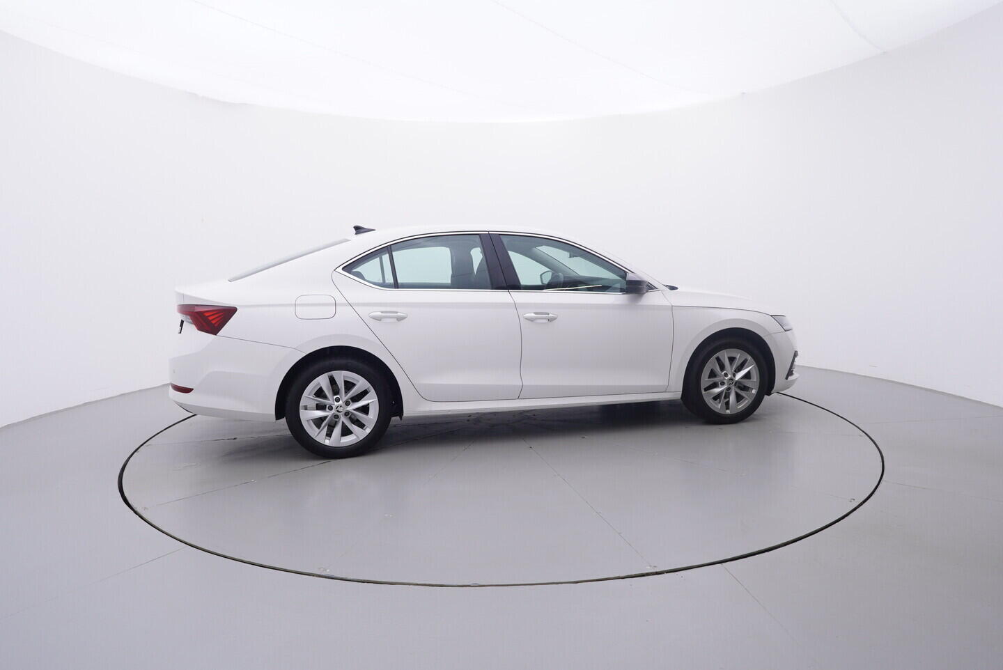 OV190V10744_15.webp_OCTAVIA Style 2.0 TDI 85 kW manuál, DPH