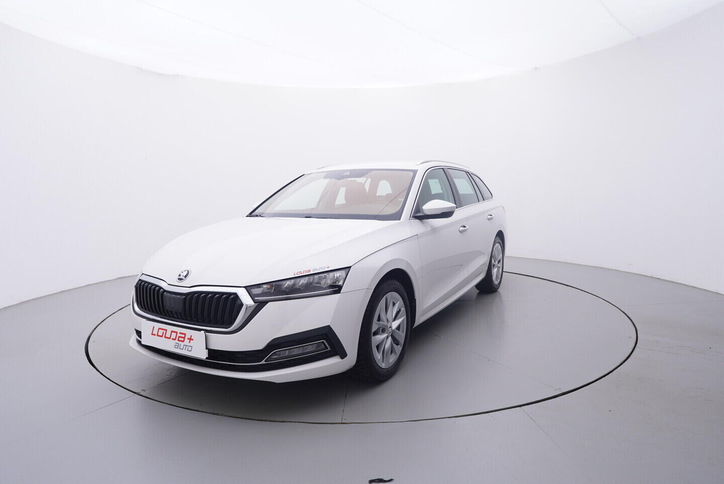 OV190V10745_14.webp_OCTAVIA Style 1.5 TSI 110 kW manuál, DPH