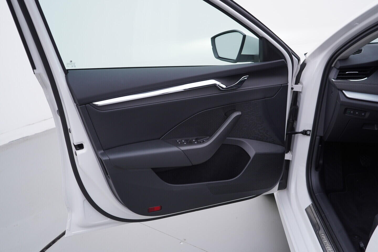 OV190V10745_19.webp_OCTAVIA Style 1.5 TSI 110 kW manuál, DPH