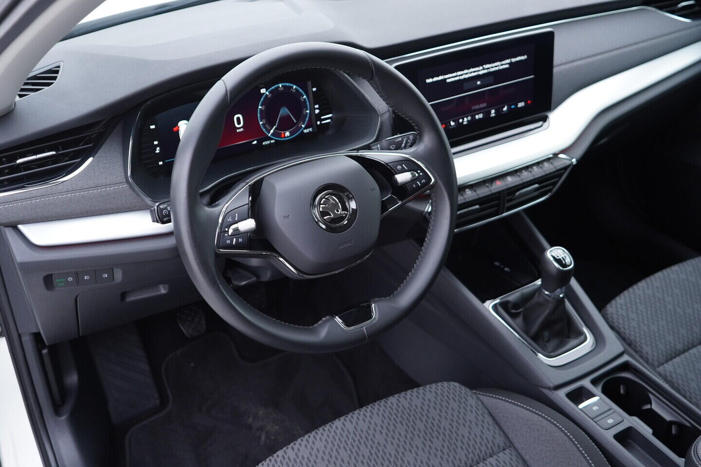 OV190V10745_21.webp_OCTAVIA Style 1.5 TSI 110 kW manuál, DPH