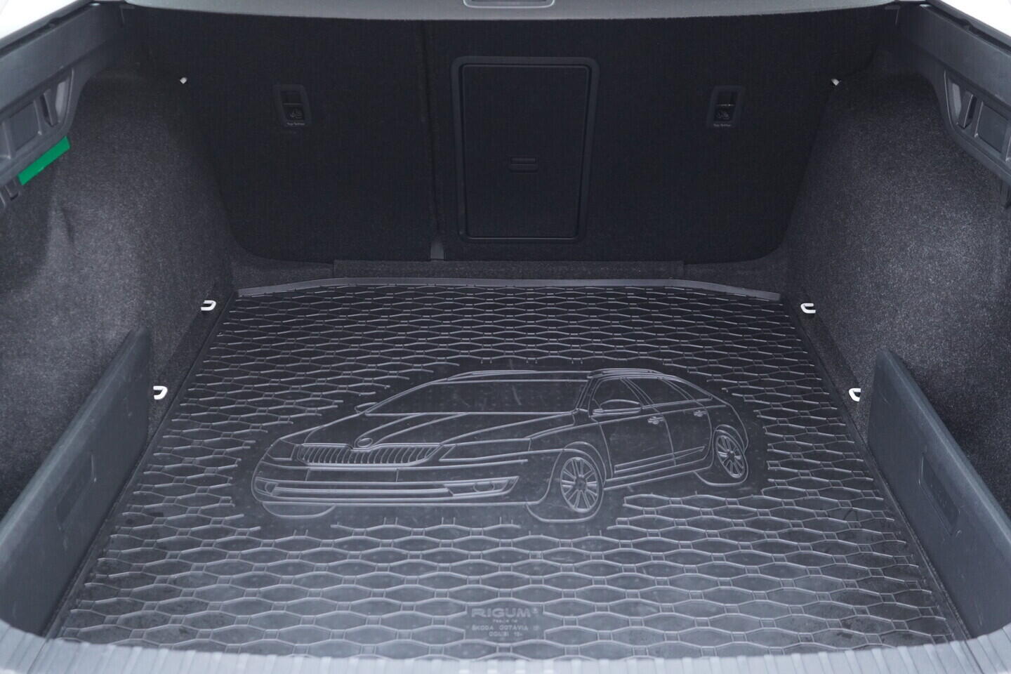 OV190V10745_40.webp_OCTAVIA Style 1.5 TSI 110 kW manuál, DPH