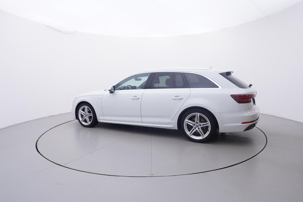 OV190V10747_12.webp_A4 AVANT  2.0 TDI 110 kW automat, DPH