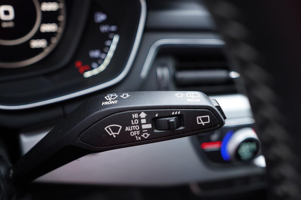 OV190V10747_27.webp_A4 AVANT  2.0 TDI 110 kW automat, DPH