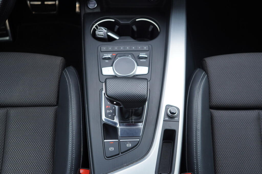 OV190V10747_36.webp_A4 AVANT  2.0 TDI 110 kW automat, DPH