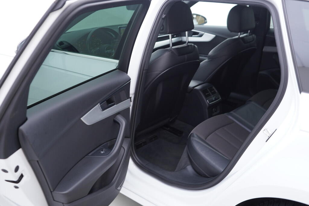 OV190V10747_37.webp_A4 AVANT  2.0 TDI 110 kW automat, DPH