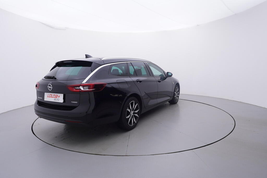 OV190V10749_14.webp_INSIGNIA  1.5 Turbo 121 kW manuál