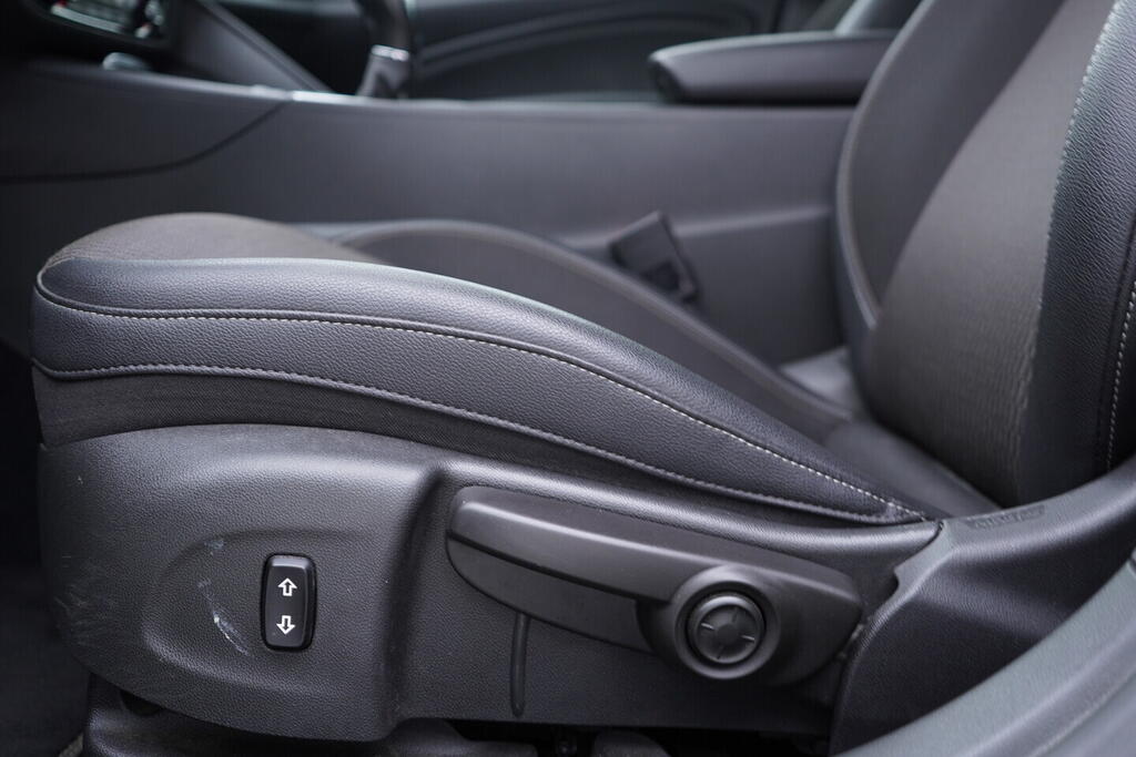 OV190V10749_21.webp_INSIGNIA  1.5 Turbo 121 kW manuál