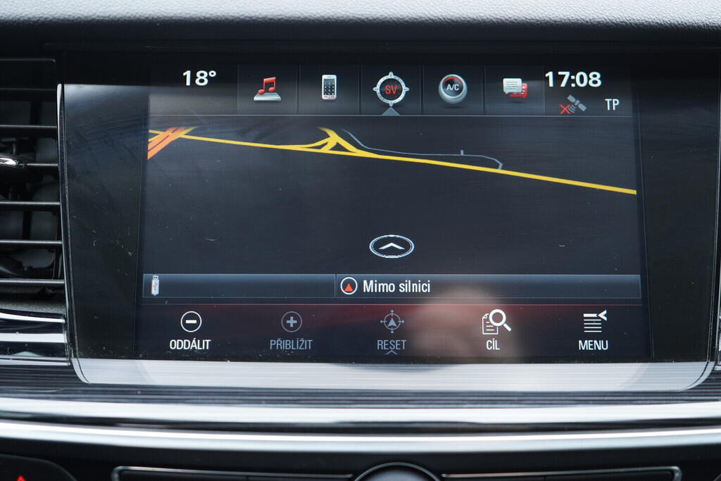 OV190V10749_33.webp_INSIGNIA  1.5 Turbo 121 kW manuál