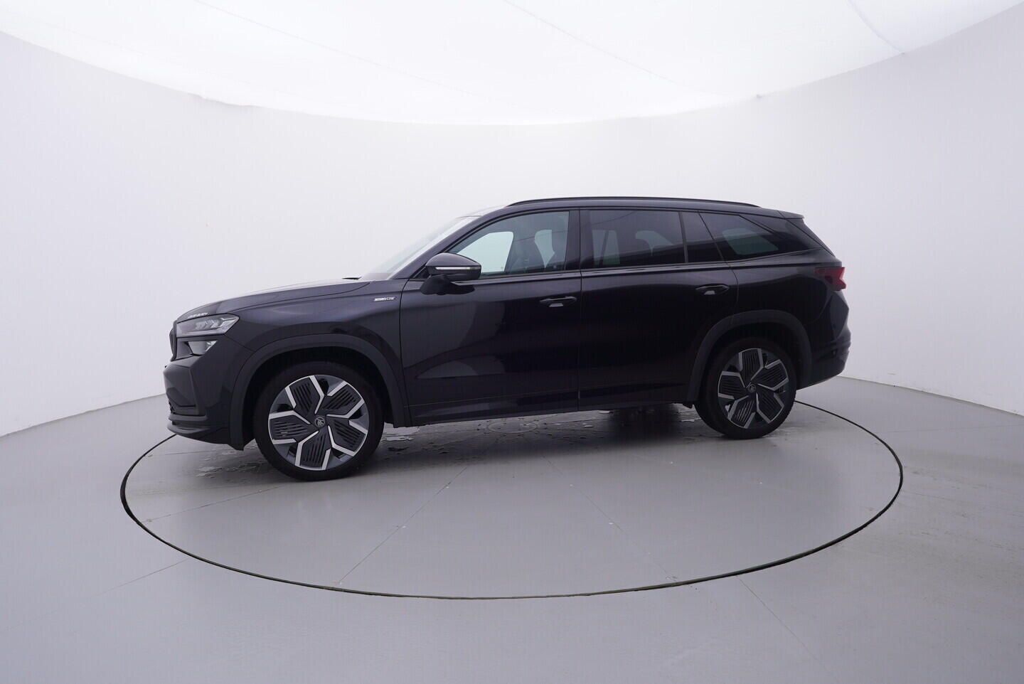 OV190V10750_11.webp_KODIAQ SportLine 2.0 TDI 142 kW automat, DPH