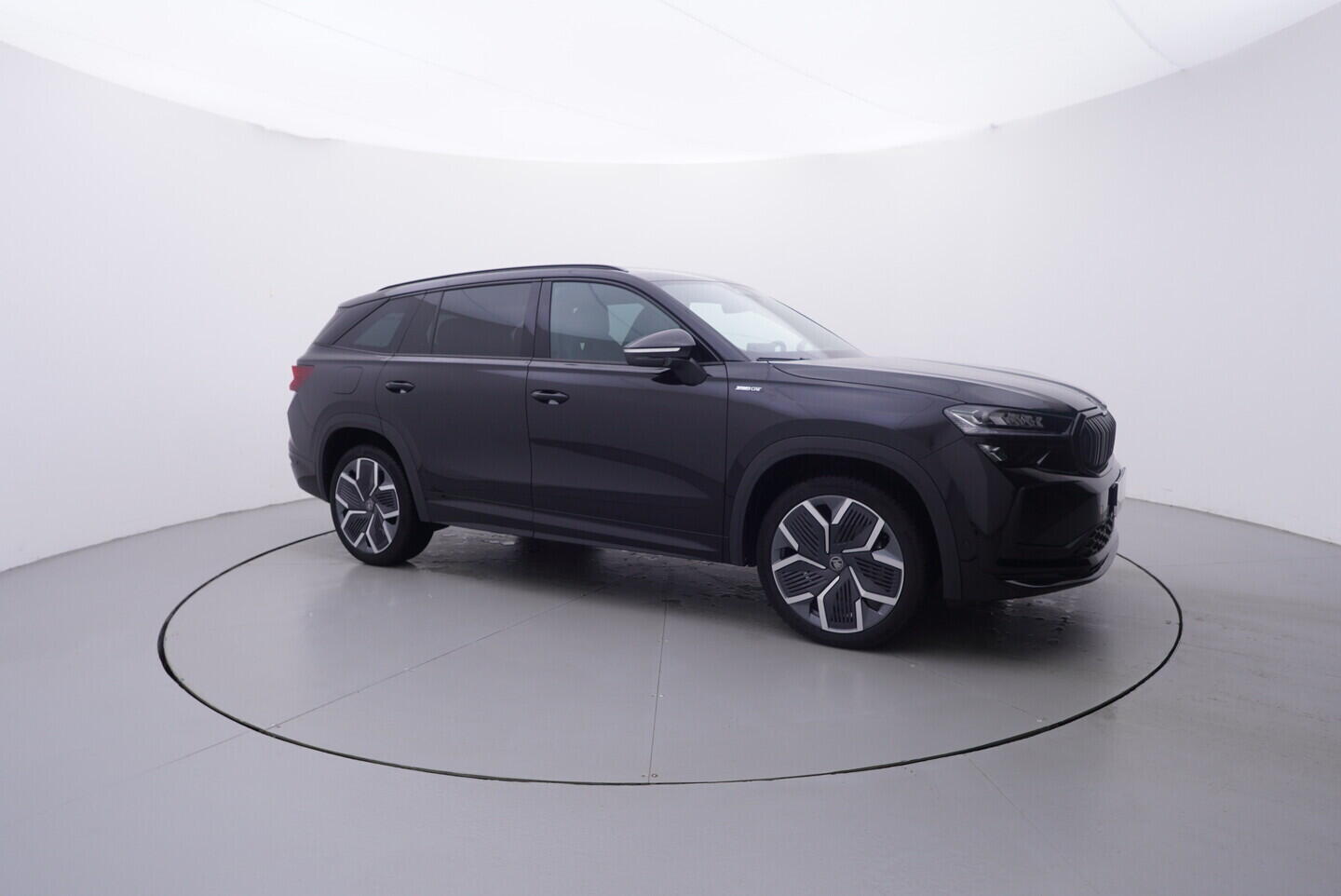 OV190V10750_16.webp_KODIAQ SportLine 2.0 TDI 142 kW automat, DPH