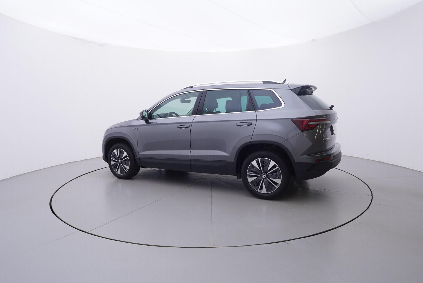 OV190V10752_12.webp_KAROQ Selection 1.5 TSI 110 kW automat, DPH