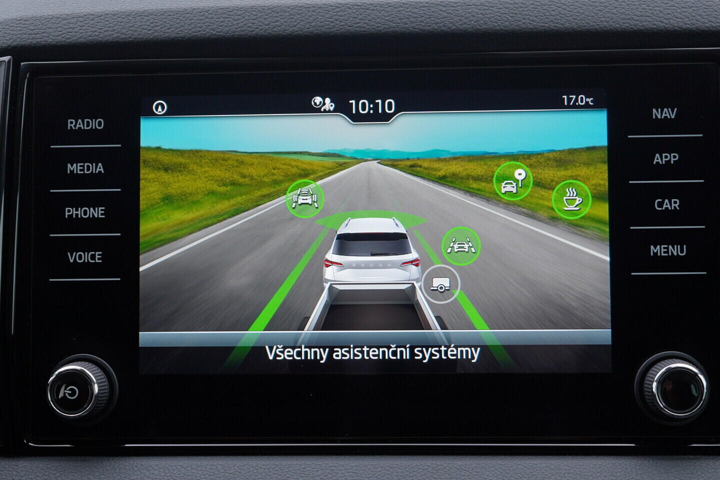 OV190V10752_28.webp_KAROQ Selection 1.5 TSI 110 kW automat, DPH