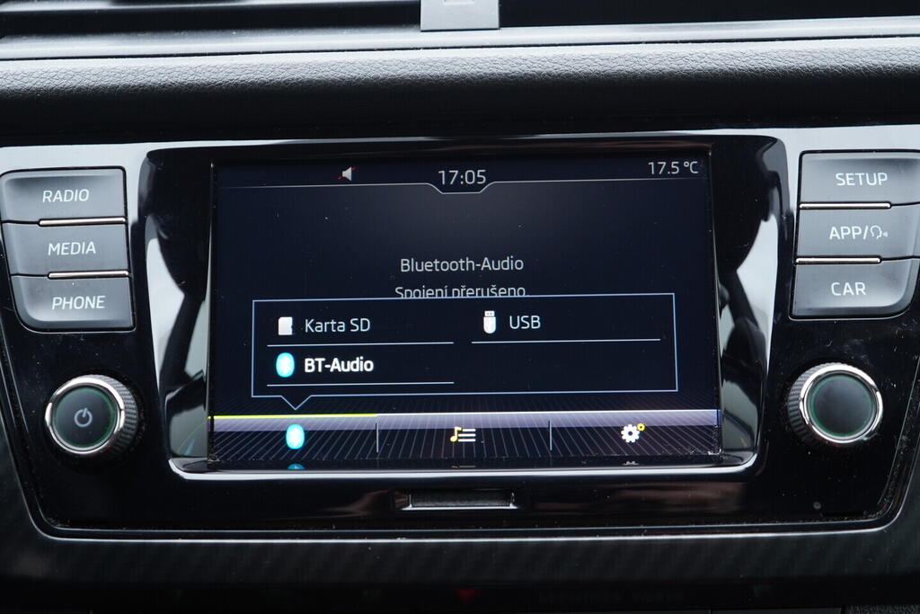 OV190V10754_30.webp_FABIA Monte Carlo 1.0 TSI 70 kW manuál, DPH