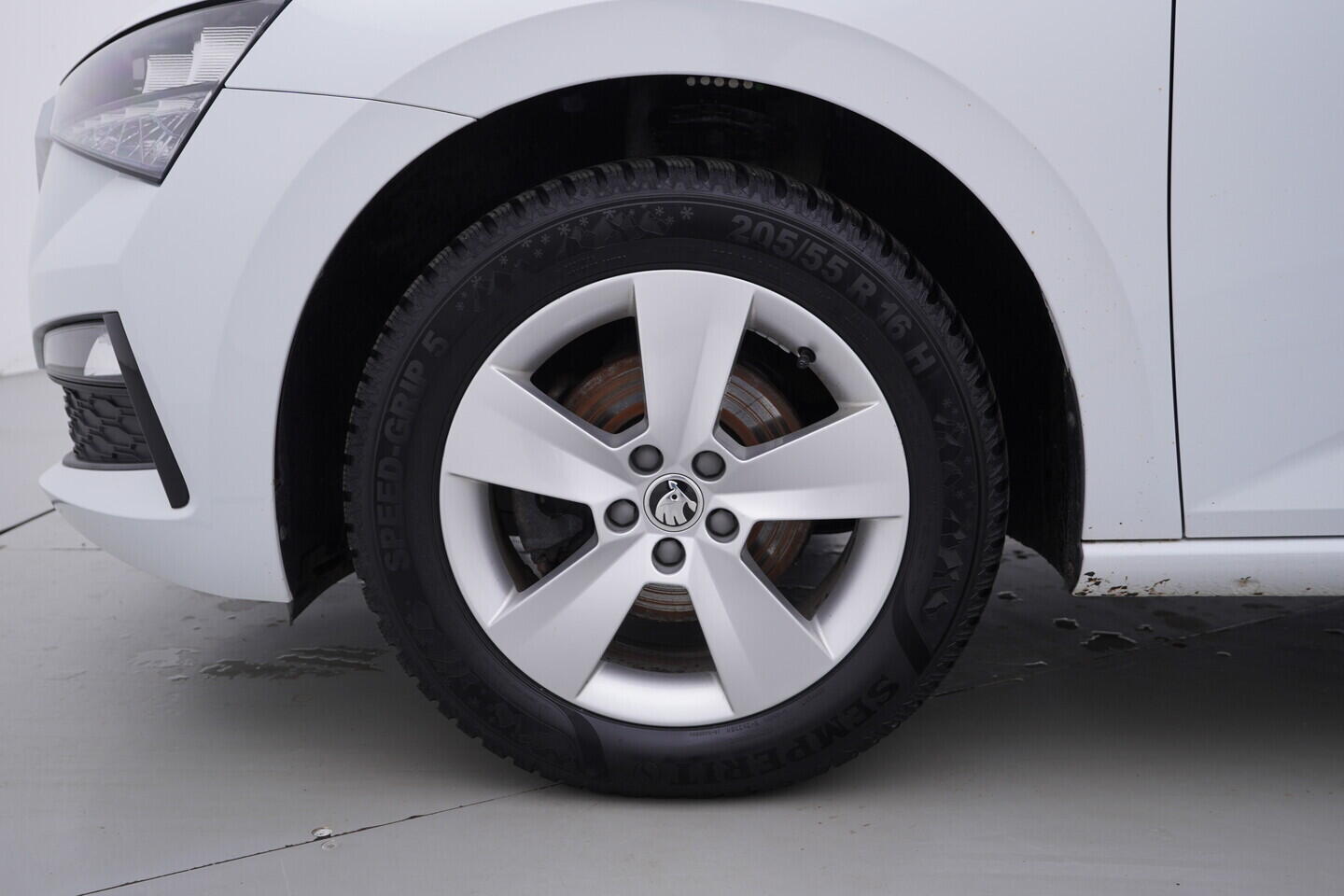 OV190V10756_36.webp_SCALA Ambition 1.0 TSI 81 kW manuál, DPH