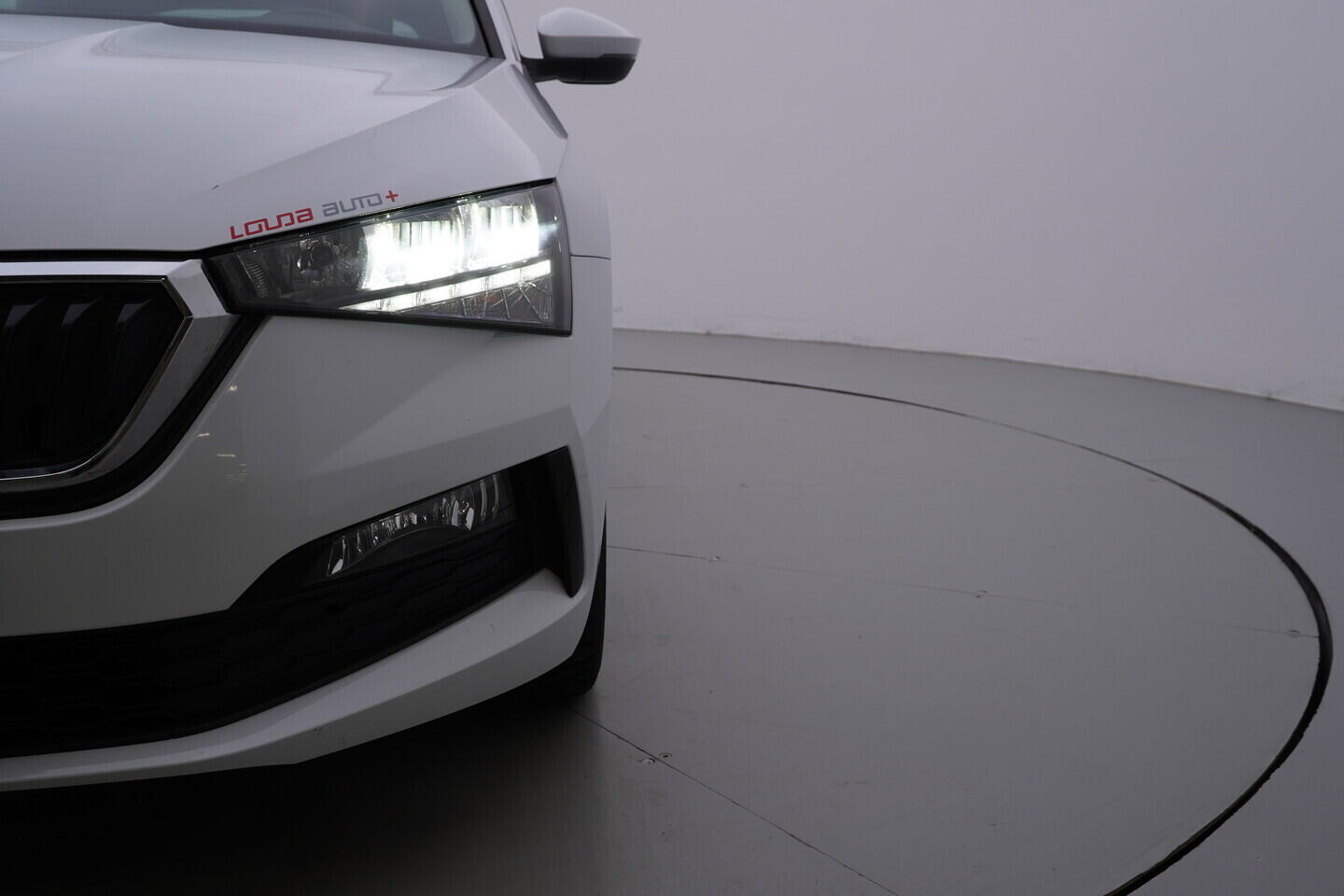 OV190V10756_37.webp_SCALA Ambition 1.0 TSI 81 kW manuál, DPH