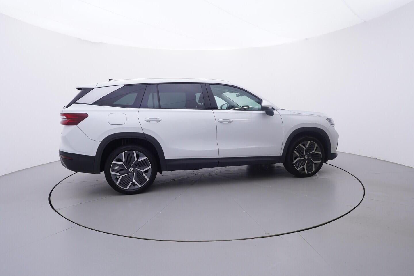OV190V10757_15.webp_KODIAQ Selection 2.0 TDI 142 kW automat, DPH